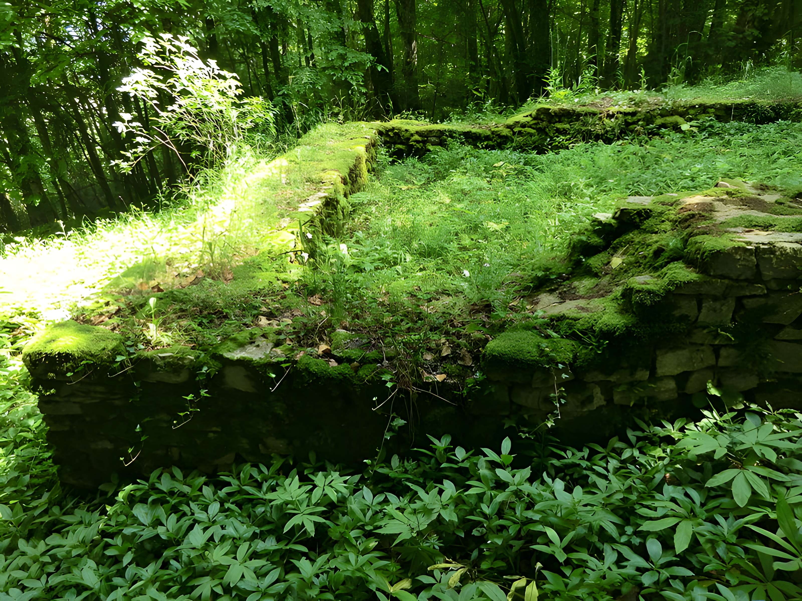 Petit temple antique de Pupillin