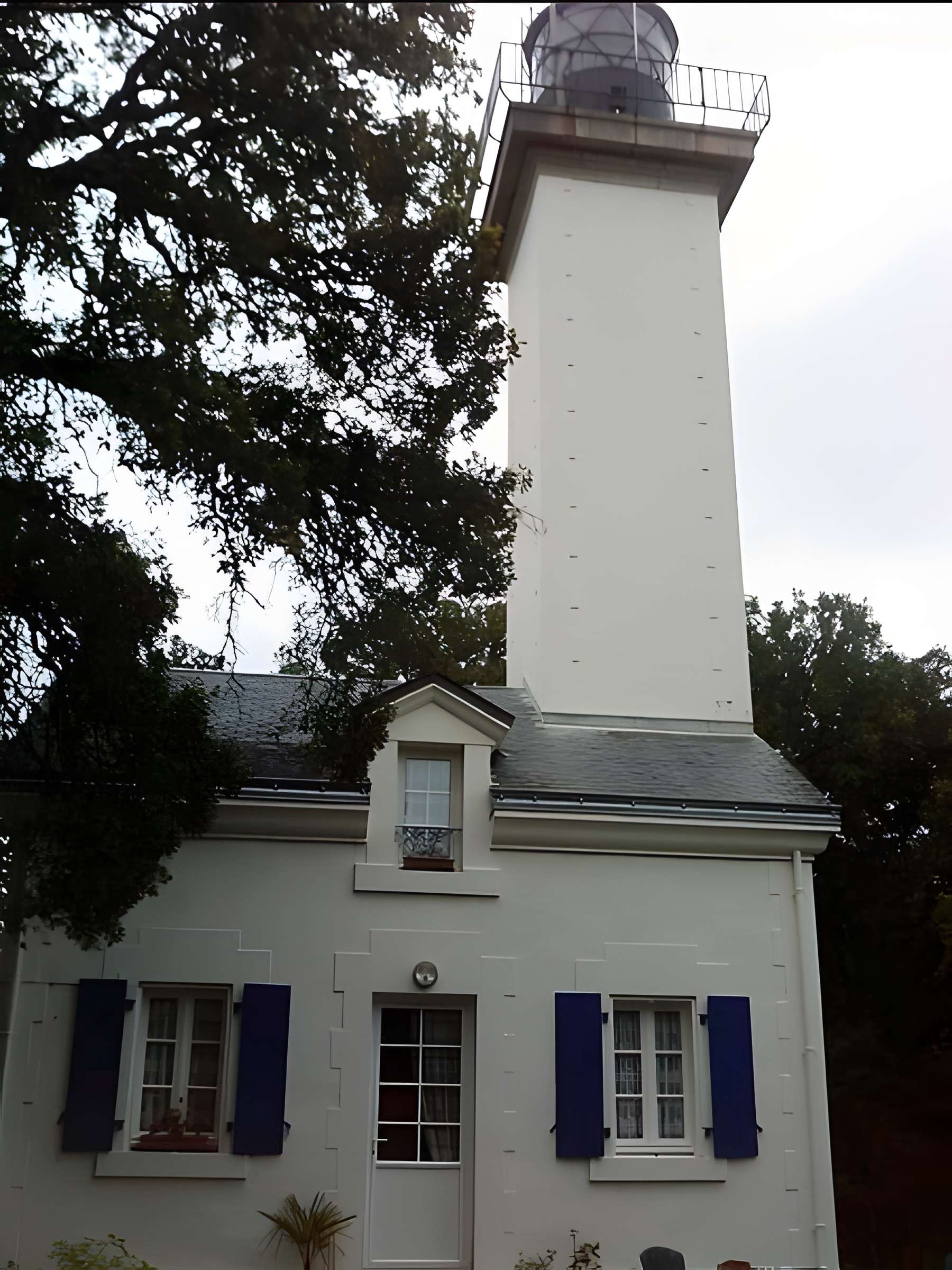 Phare de la Pointe des Dames 