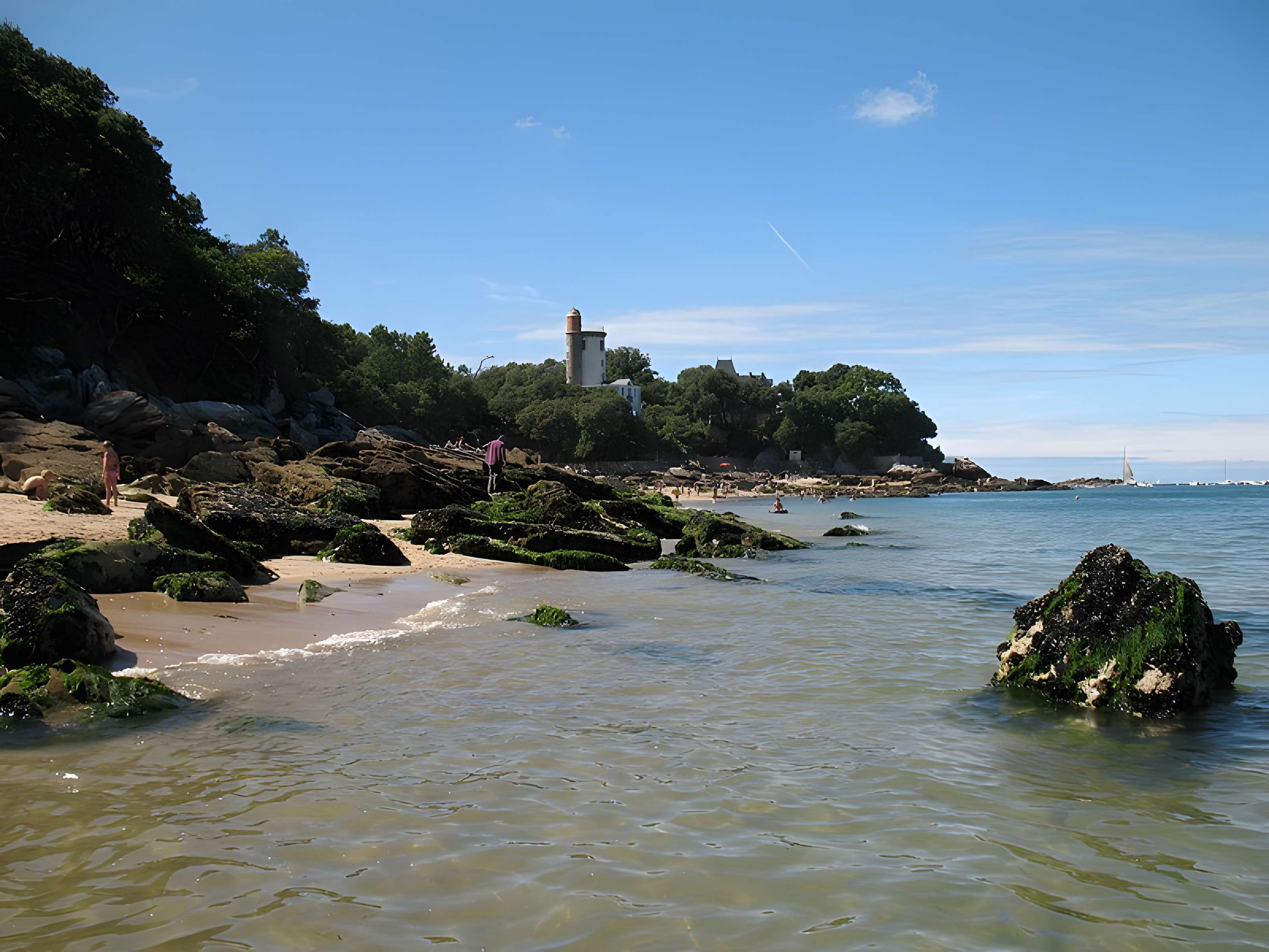 Phare de la Pointe des Dames