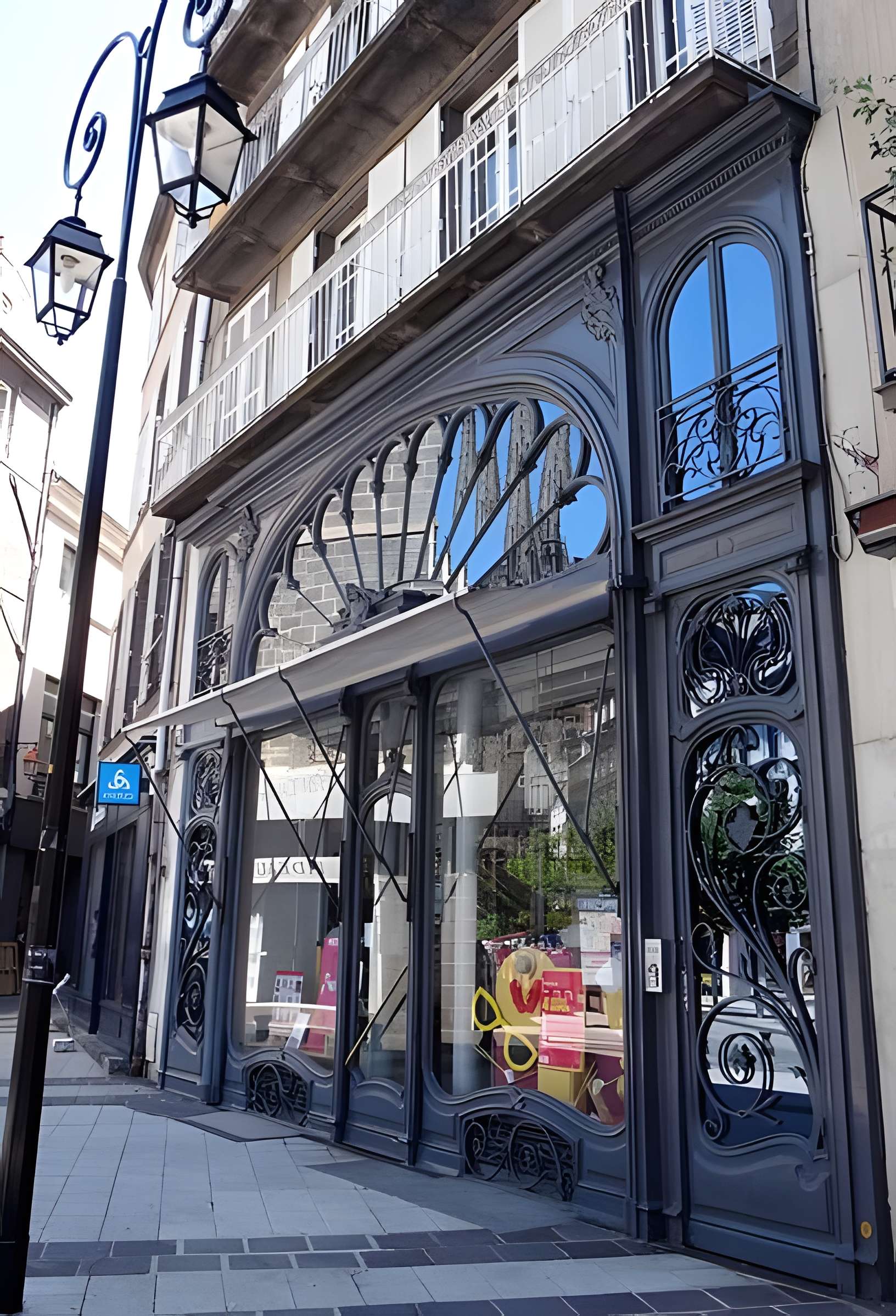 Pharmacie 1 Place Royale à Clermont-Ferrand 