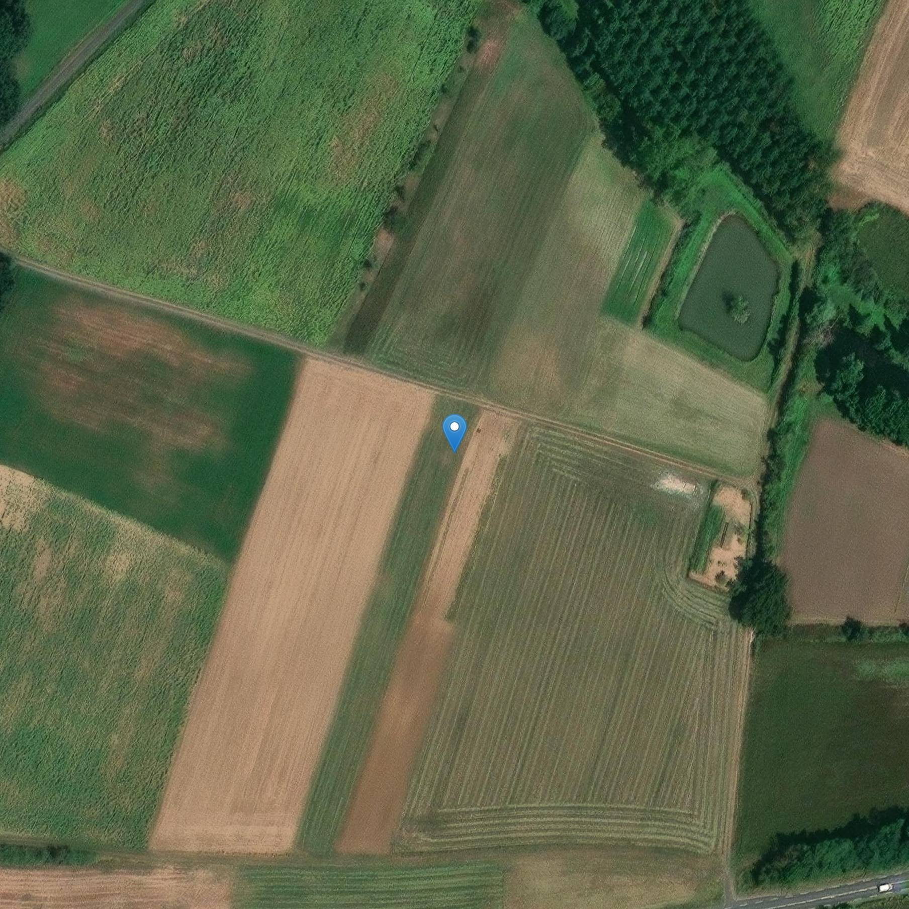 Photo de St. Laon Glass Stone