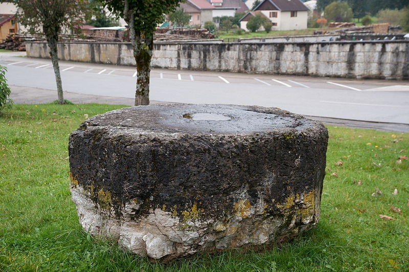 Photo de Pierre des redevances de Mouthe