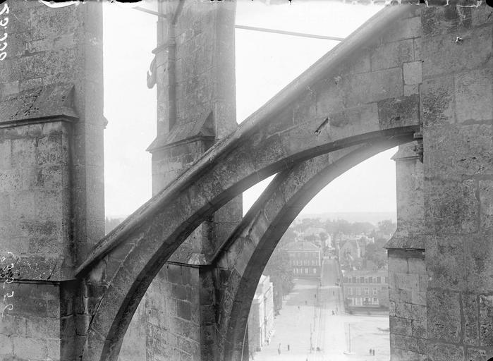 Pierre Saint-Julien du Mans