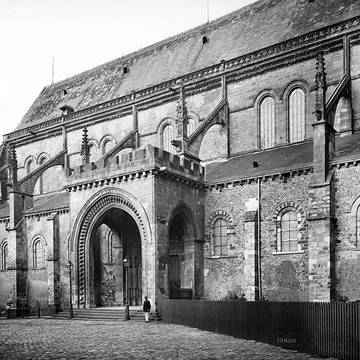 Pierre Saint-Julien du Mans