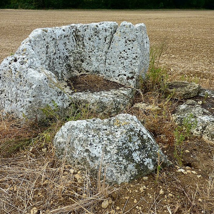 Photo de Pierres Closes de Charras de Saint-Laurent-de-la-Prée