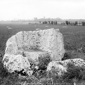 Pierres Closes de Charras de Saint-Laurent-de-la-Prée
