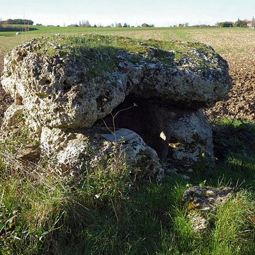 Pierres Closes de Charras de Saint-Laurent-de-la-Prée
