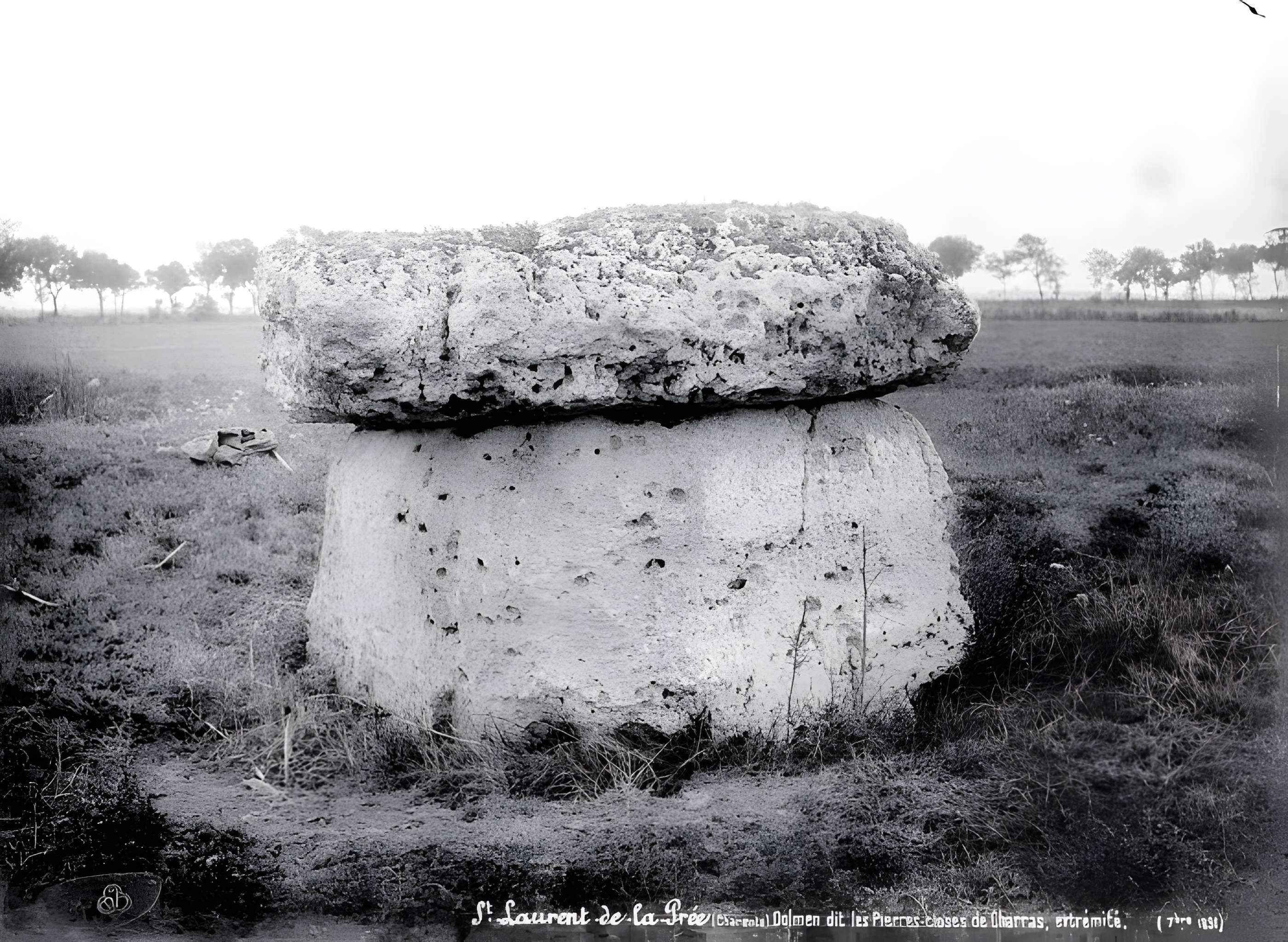 Pierres Closes de Charras de Saint-Laurent-de-la-Prée