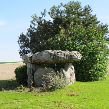 Pierres de Sainte-Geneviève de Fontaine-Denis-Nuisy