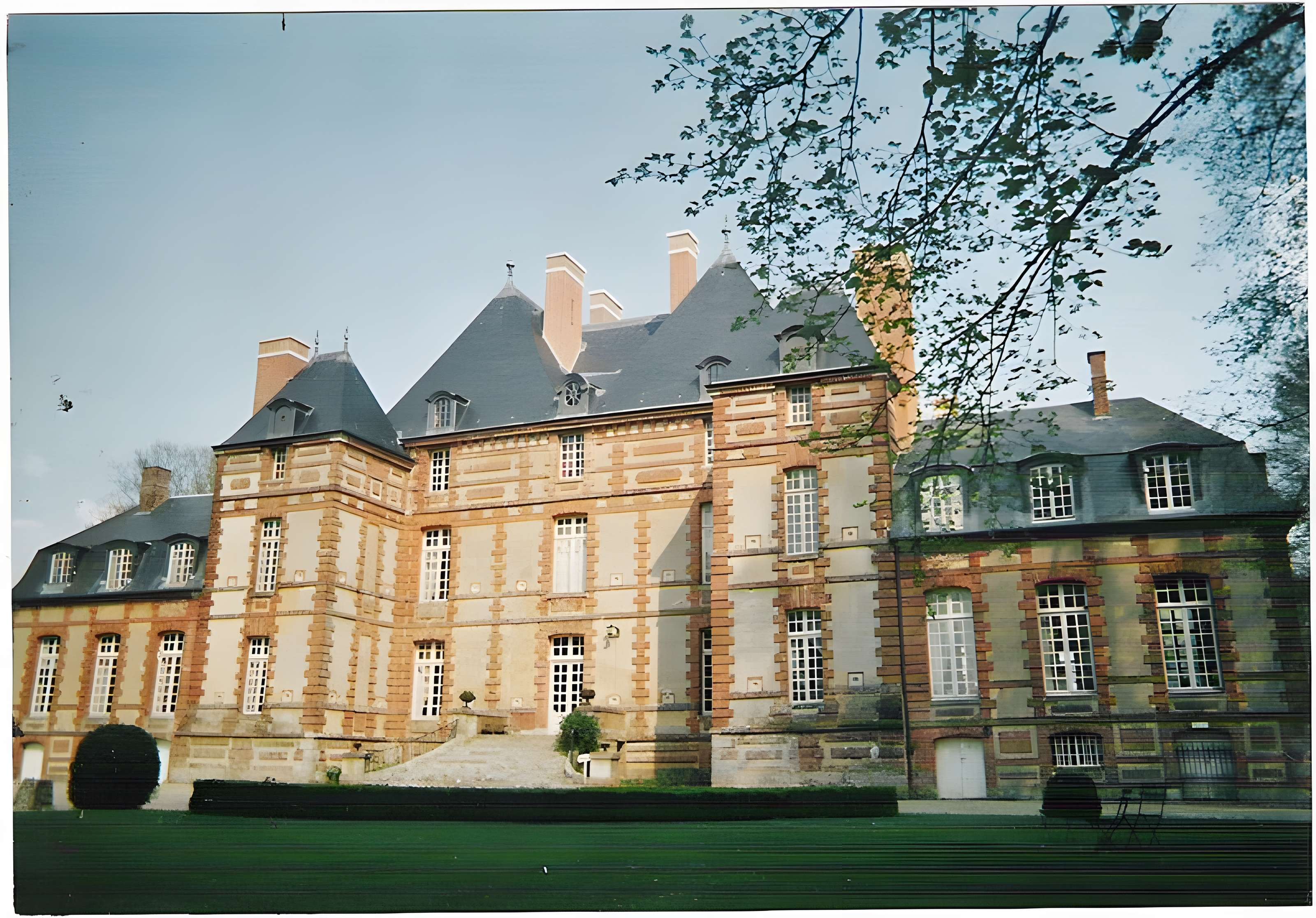 Château de Fleury-la-Forêt 