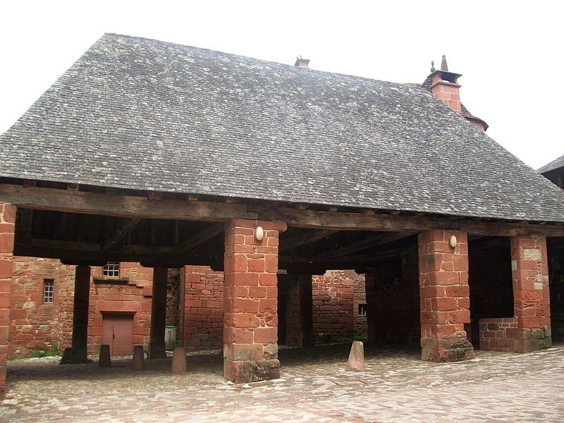 Photo de Place de la Halle de Collonges-la-Rouge