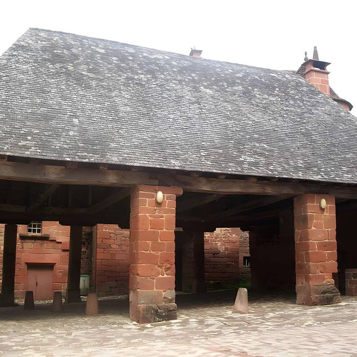Photo de Place de la Halle de Collonges-la-Rouge
