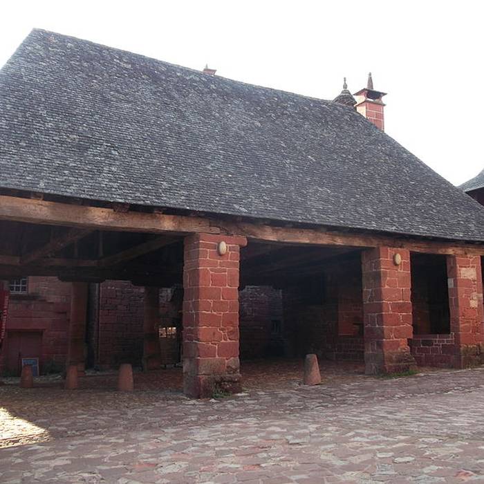 Photo de Place de la Halle de Collonges-la-Rouge