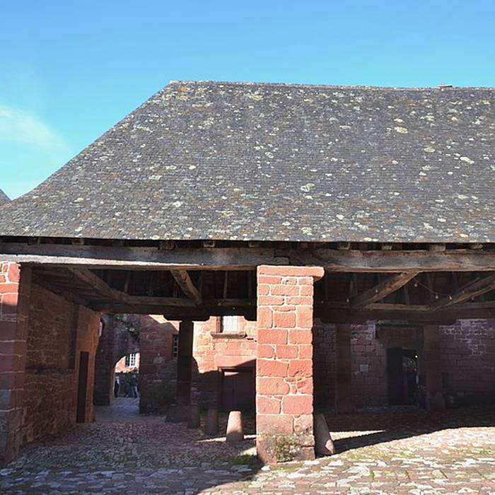 Photo de Place de la Halle de Collonges-la-Rouge