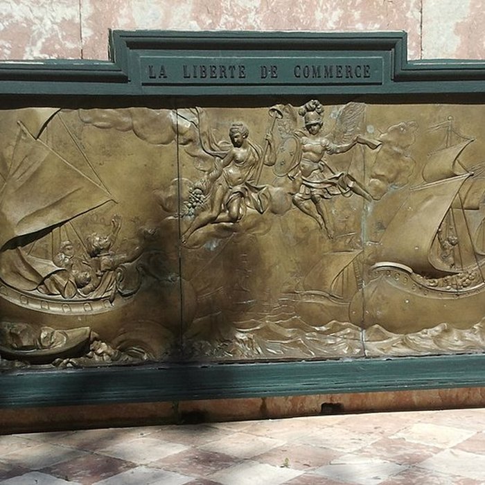 Photo de Place de lObélisque à Port-Vendres