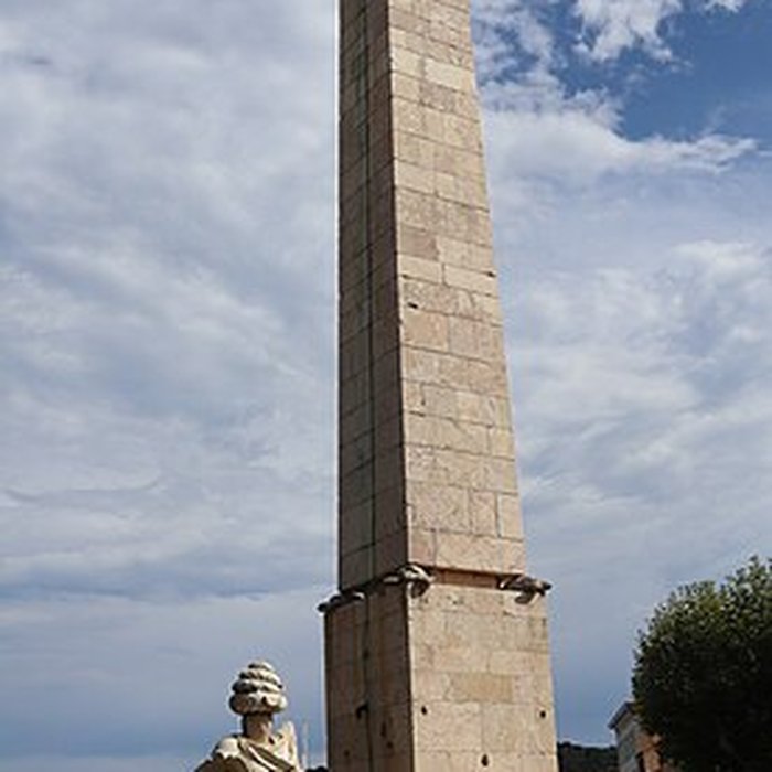Photo de Place de lObélisque à Port-Vendres