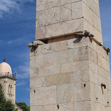 Place de lObélisque à Port-Vendres
