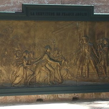 Place de lObélisque à Port-Vendres