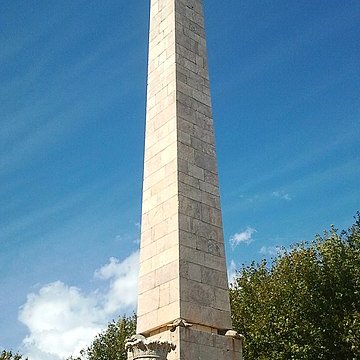Place de lObélisque à Port-Vendres