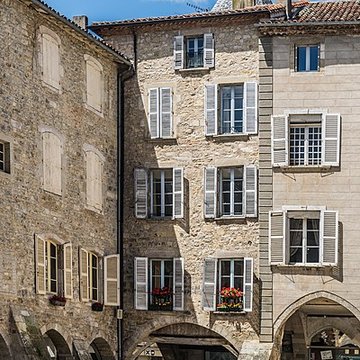 Place Notre-Dame de Villefranche-de-Rouergue