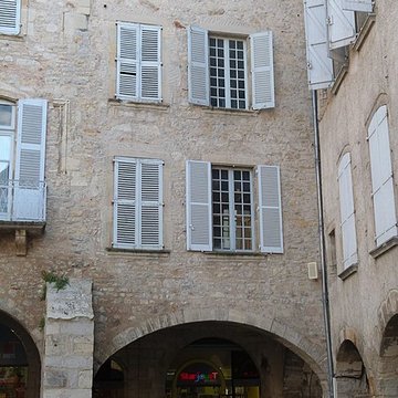 Place Notre-Dame de Villefranche-de-Rouergue