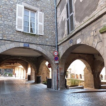 Place Notre-Dame de Villefranche-de-Rouergue