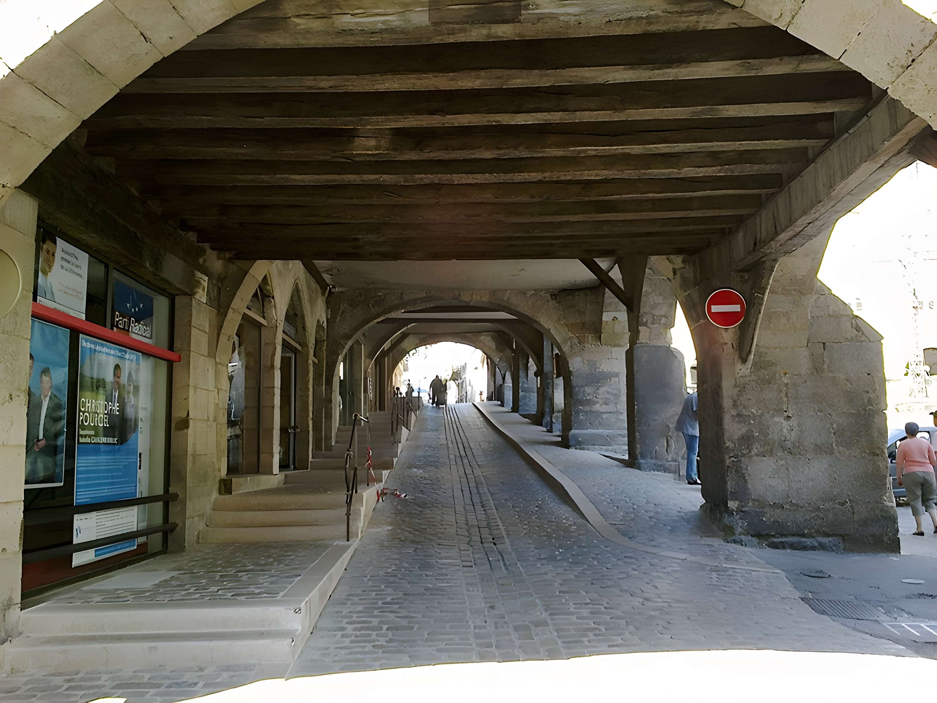 Place Notre-Dame de Villefranche-de-Rouergue