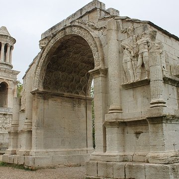 Plateau des Antiques de Saint-Rémy-de-Provence