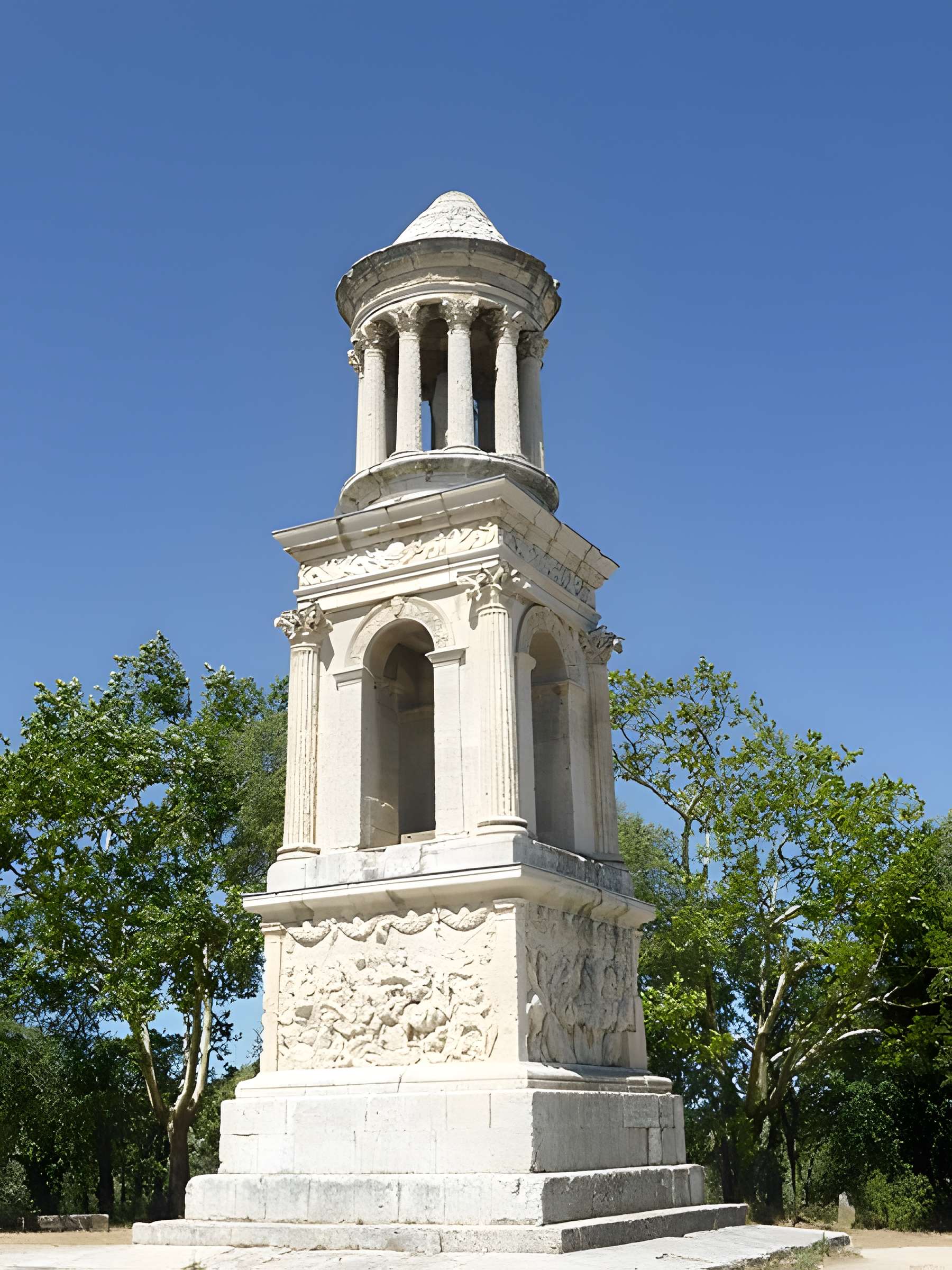 Plateau des Antiques de Saint-Rémy-de-Provence
