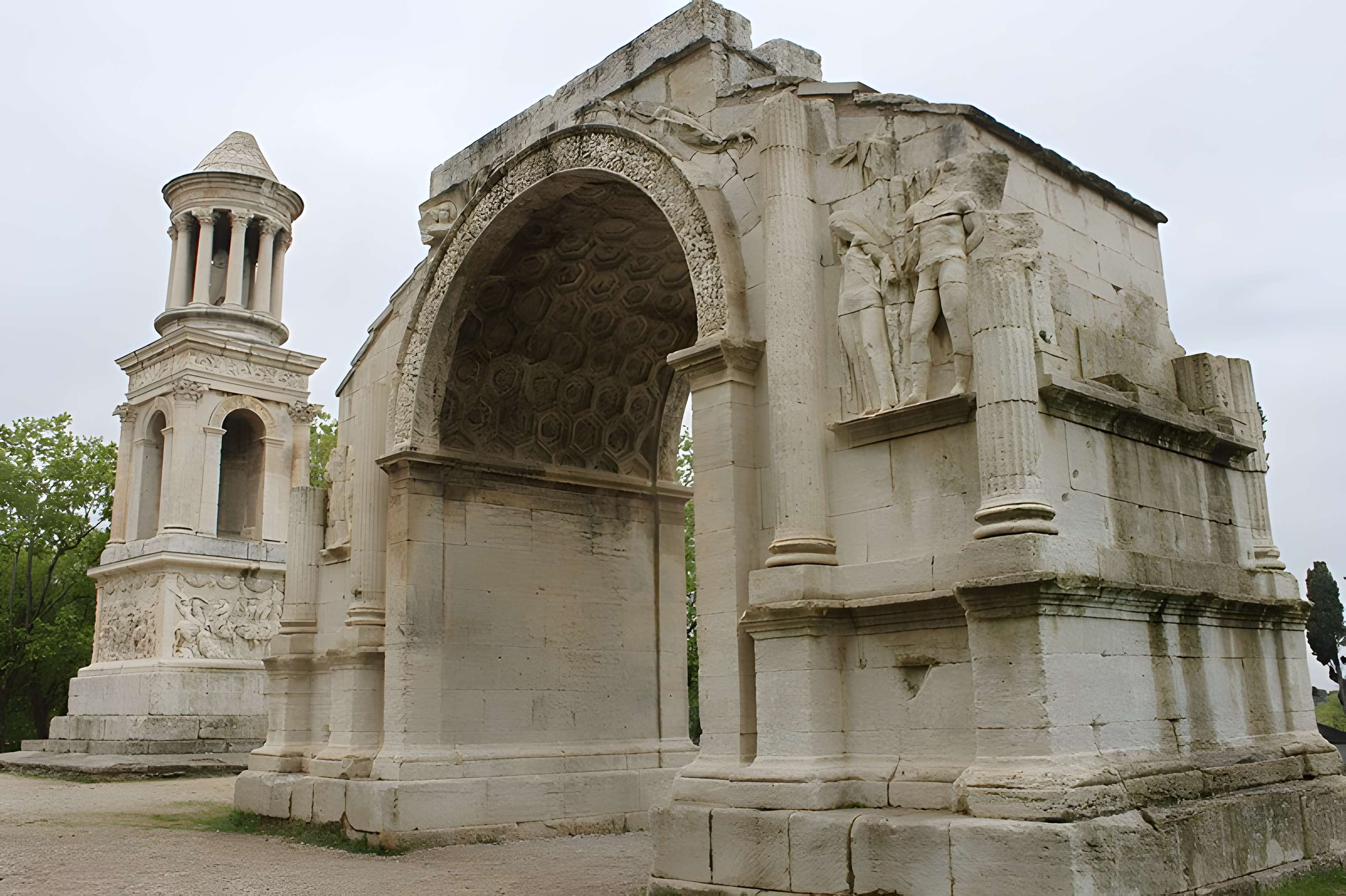 Plateau des Antiques de Saint-Rémy-de-Provence