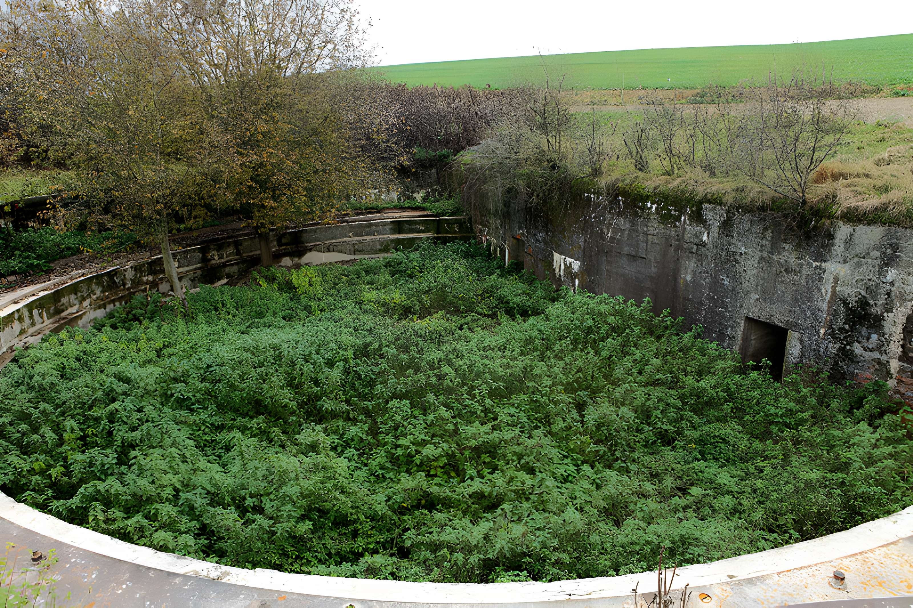 Plate-forme d'artillerie de Semide