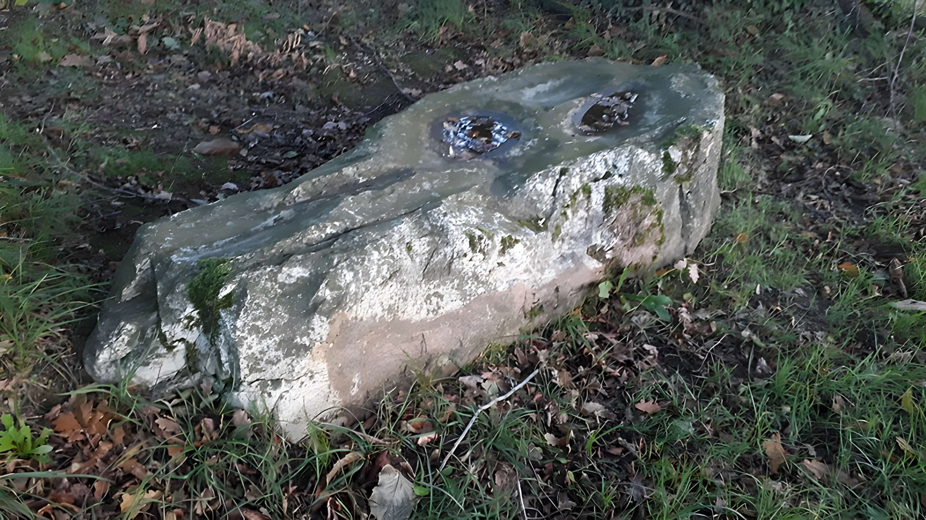 Polissoir dit La Pierre Saint-Guillaume de Montenay