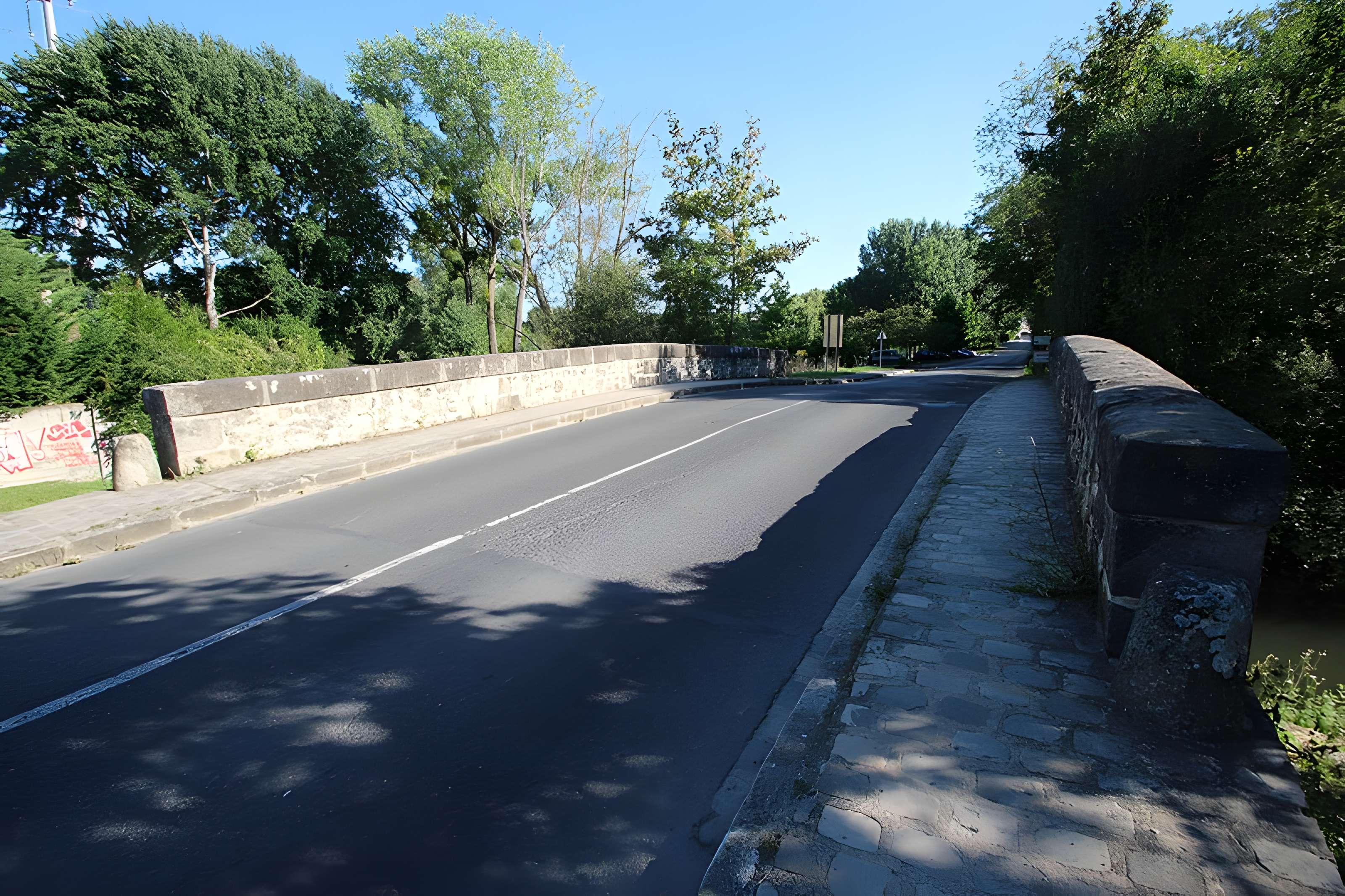 Pont Cornuel (également sur commune de Bouray-sur-Juine)