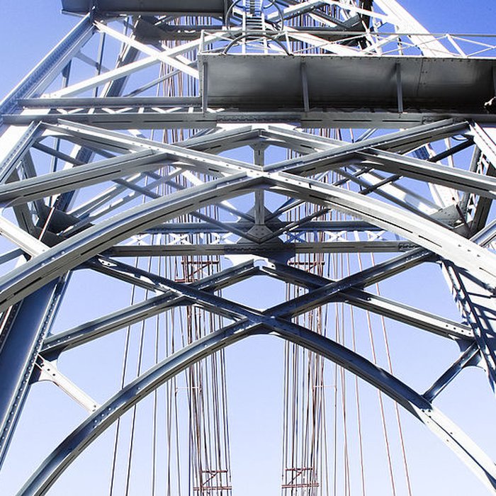 Photo de Pont Gisclard et stèle commémorative