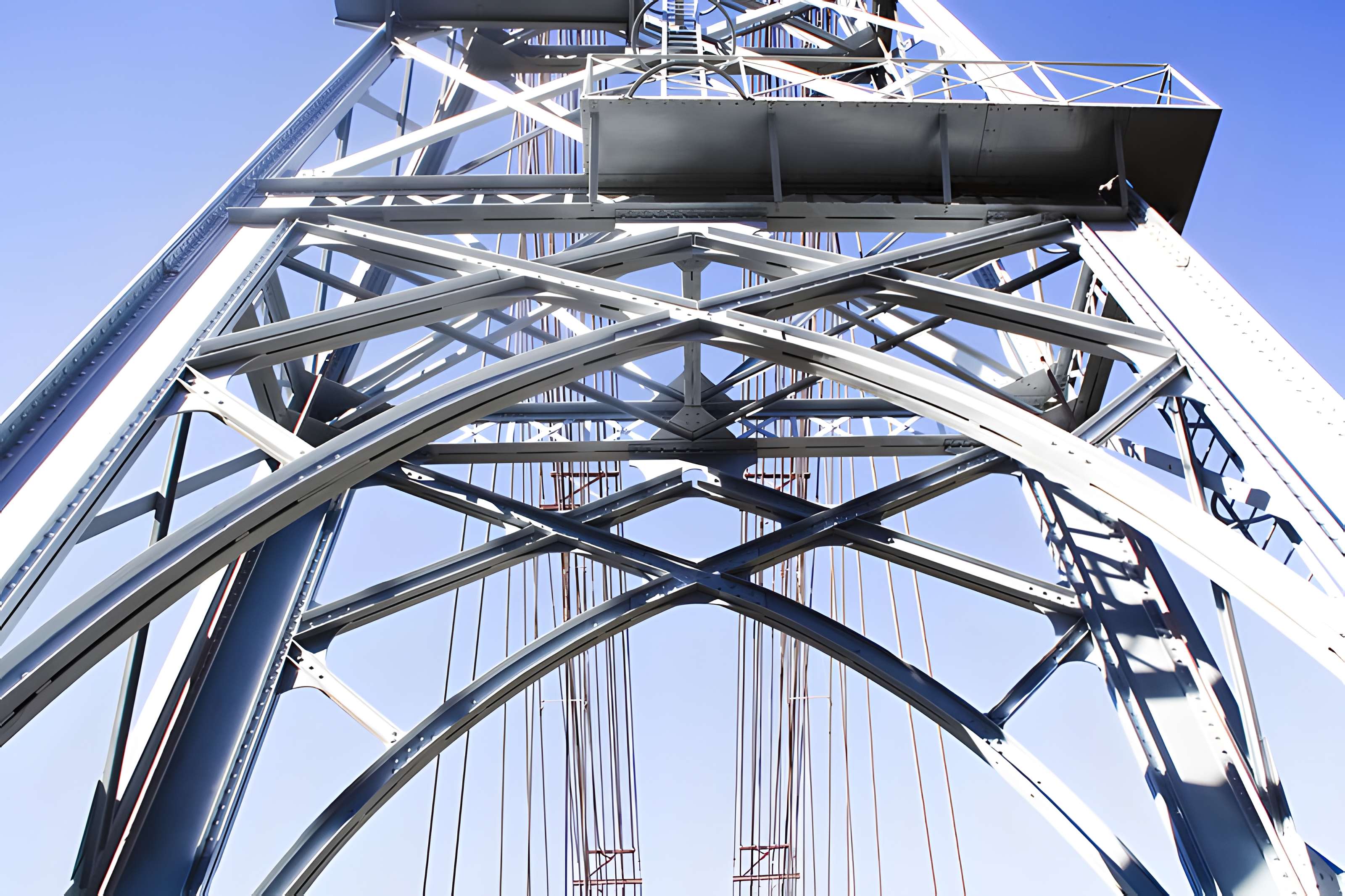 Pont Gisclard et stèle commémorative