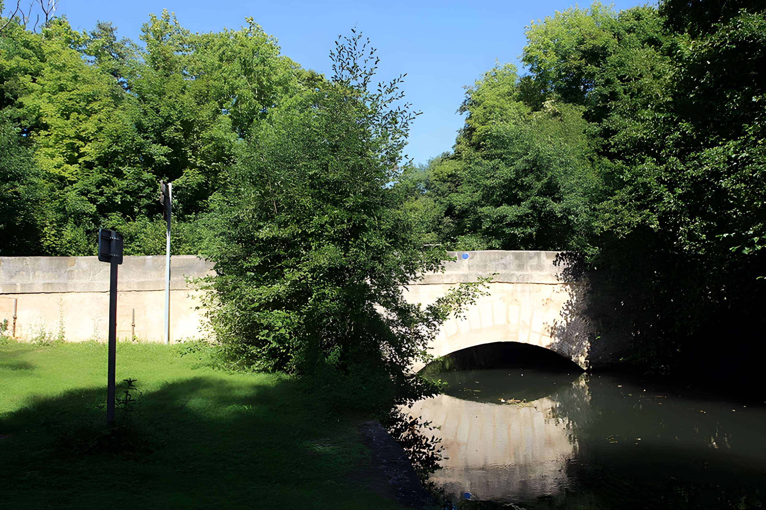 Pont de l'Hêtre de Lardy