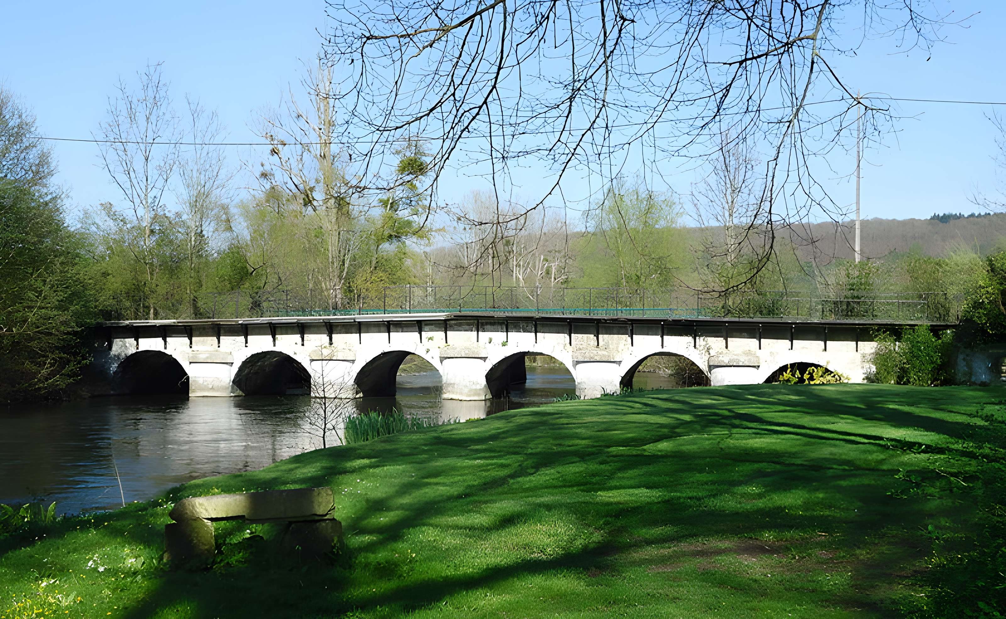 Pont des Planches d'Acquigny