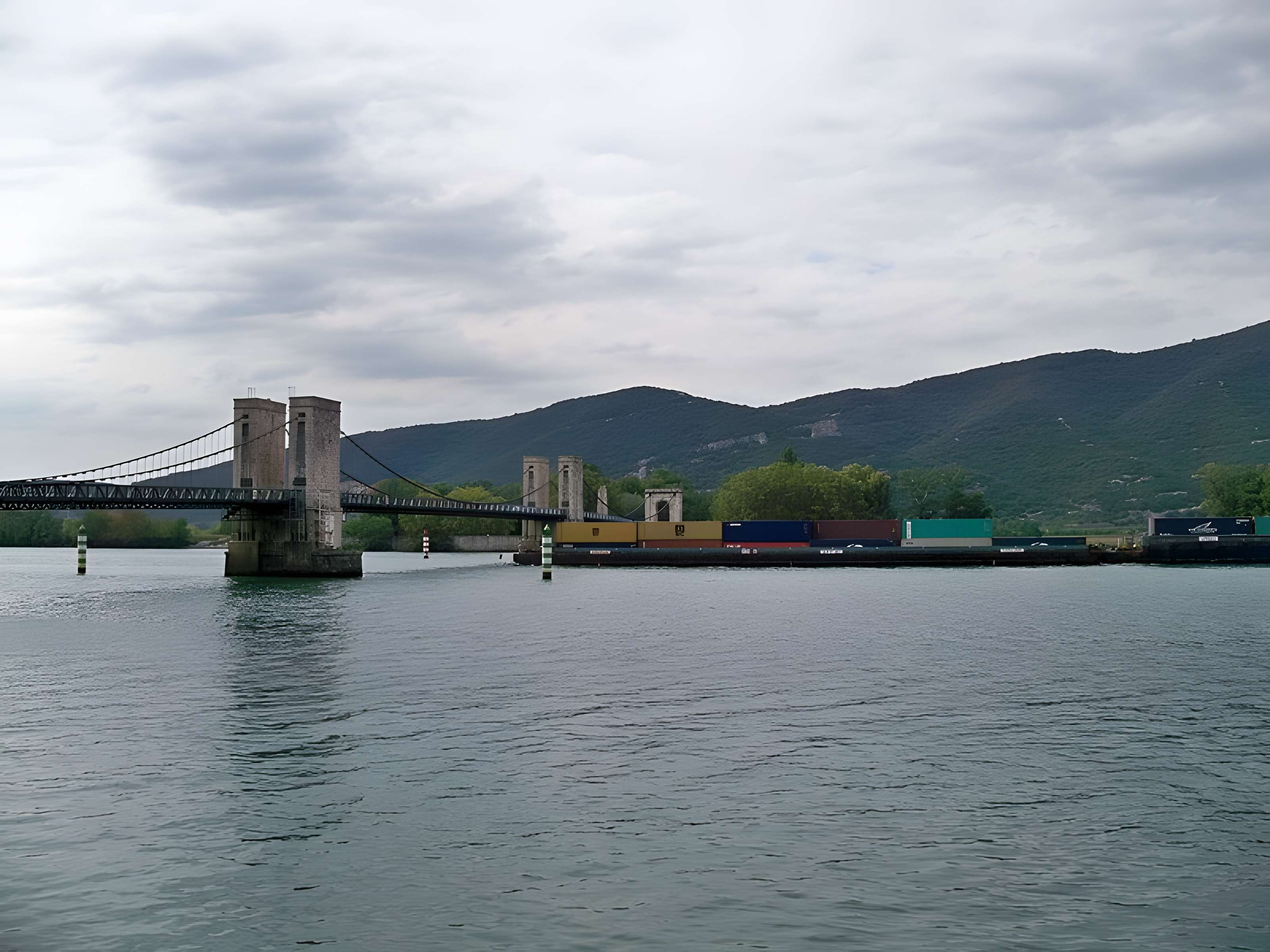 Pont du Robinet sur le Rhône de Donzère