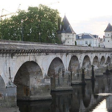 Pont Henri-IV de Châtellerault