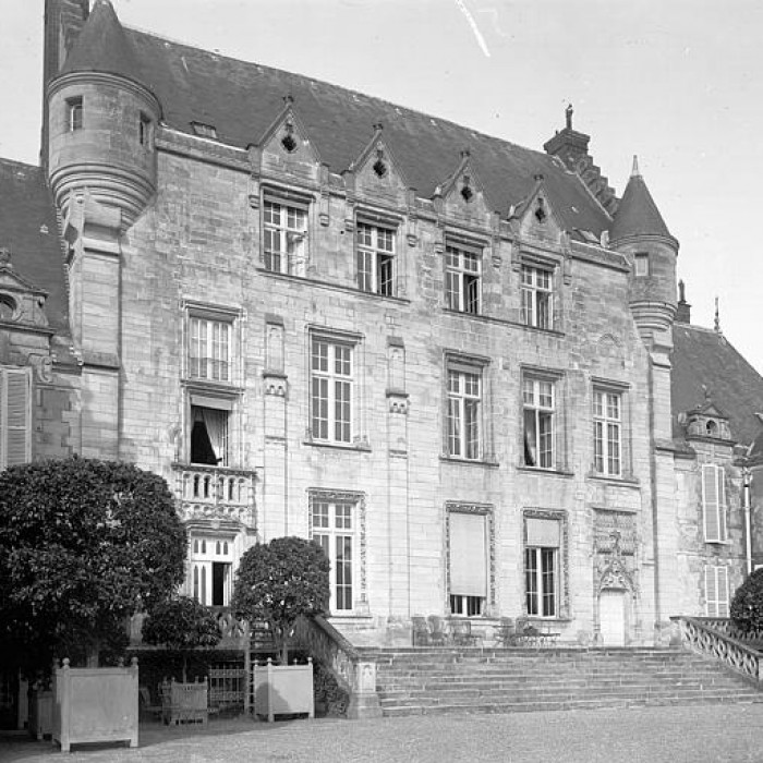 Photo de Château de Fresneaux-Montchevreuil