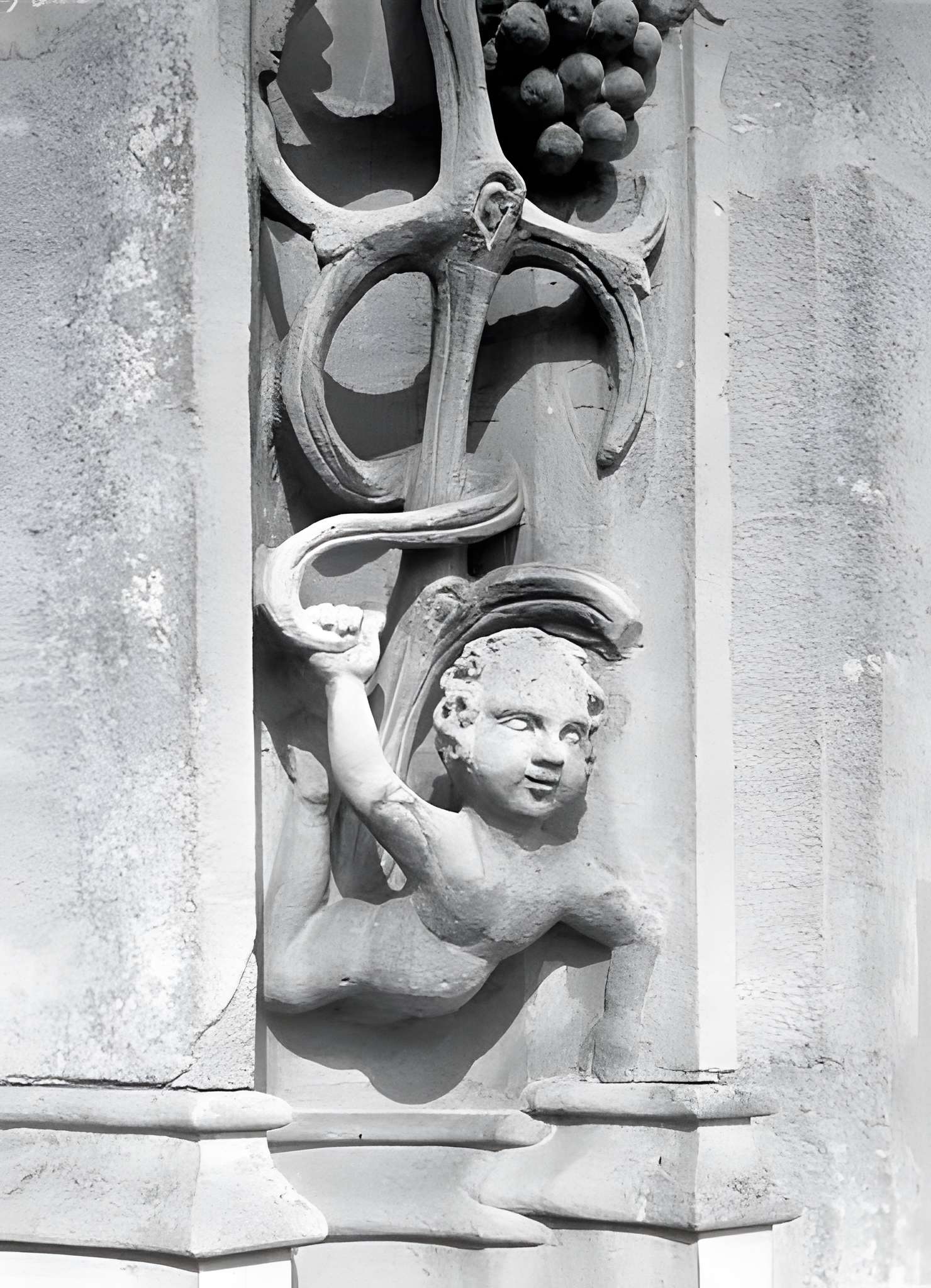 Château de Fresneaux-Montchevreuil