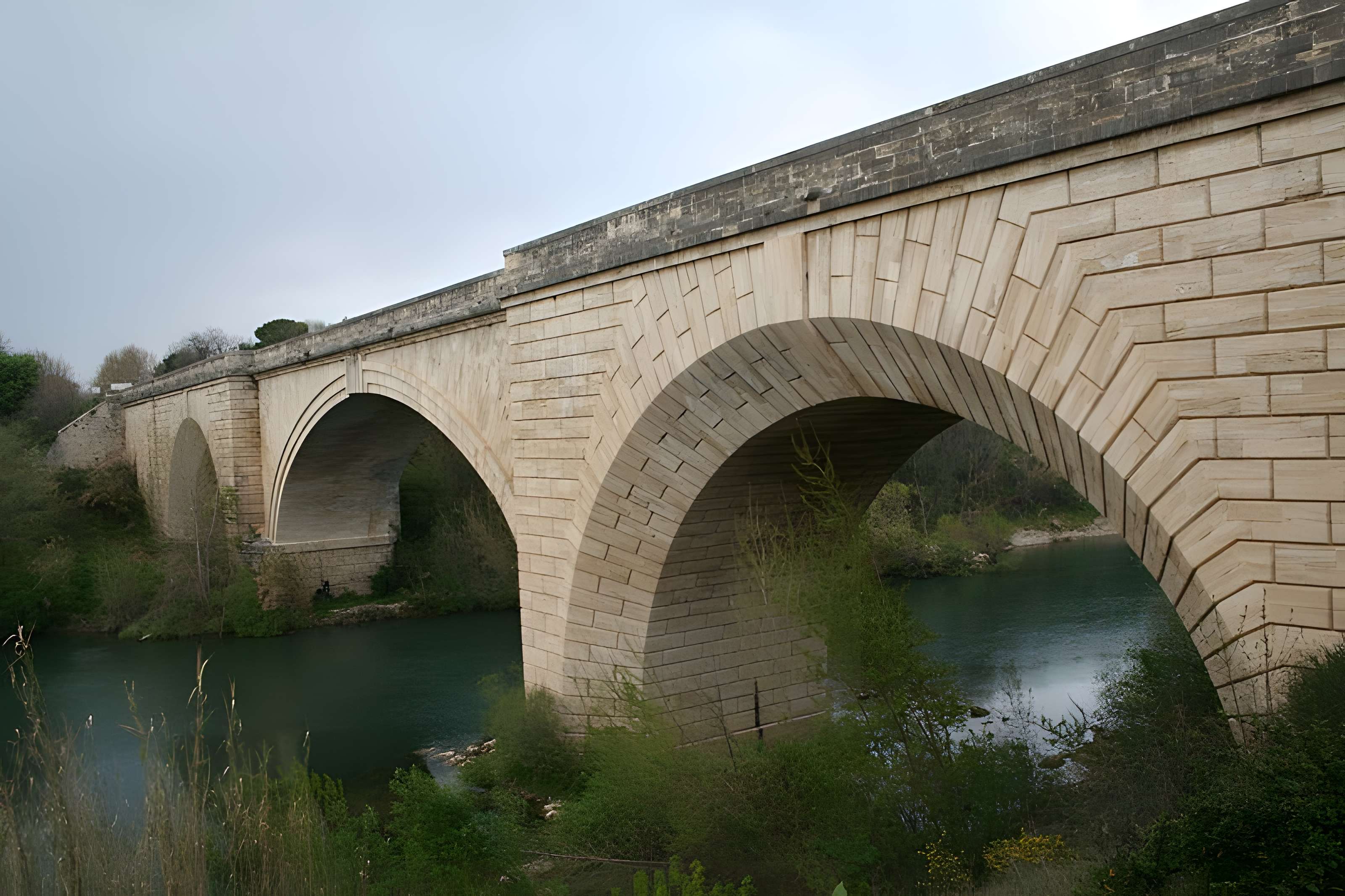 Pont sur l'Hérault de Gignac 