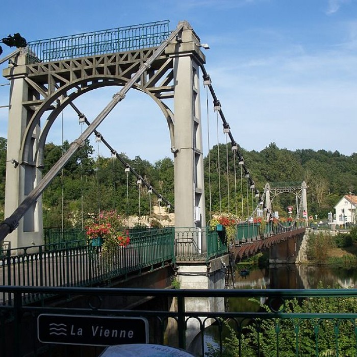 Photo de Pont suspendu de Bonneuil-Matours