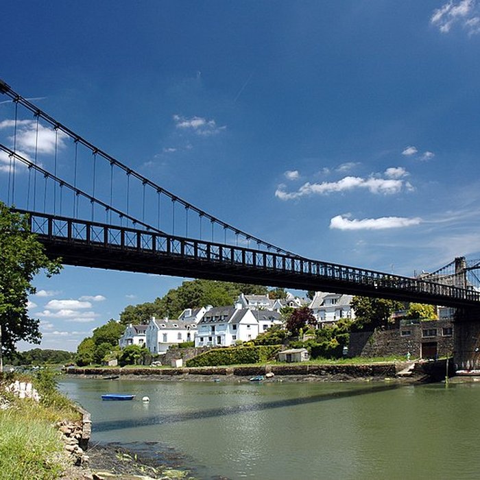 Photo de Le vieux pont suspendu