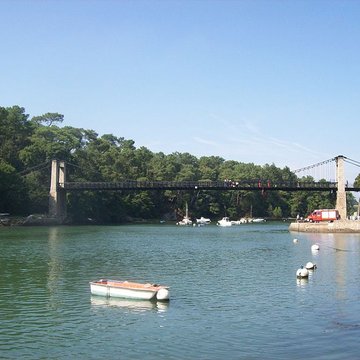 Le vieux pont suspendu