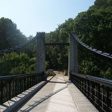 Le vieux pont suspendu