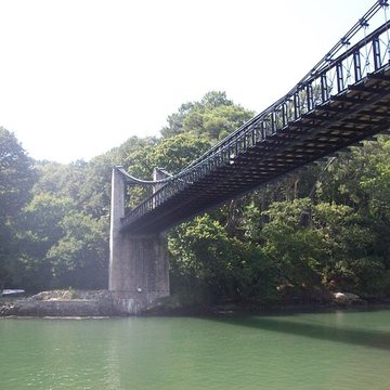 Le vieux pont suspendu