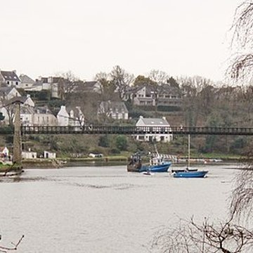 Le vieux pont suspendu