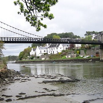 Le vieux pont suspendu
