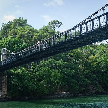 Le vieux pont suspendu